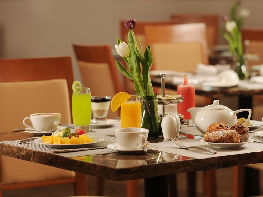 Fraser Suites Seef Bahrain Μανάμα Εξωτερικό φωτογραφία A breakfast table