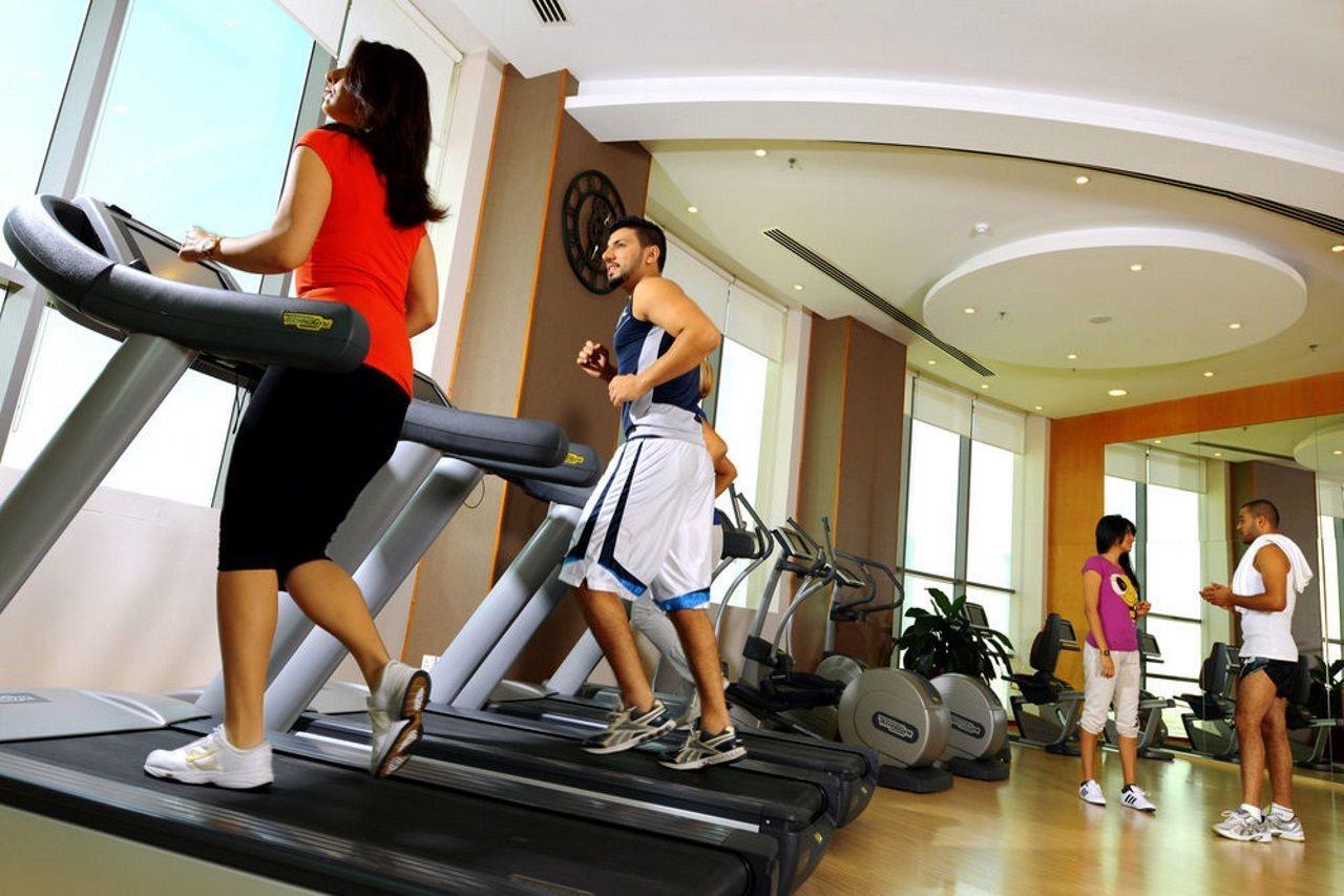Fraser Suites Seef Bahrain Μανάμα Εξωτερικό φωτογραφία A treadmill in a gym
